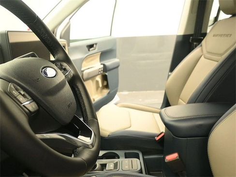 New 2025 Ford Maverick Lariat w/ 4K Tow Package image 17