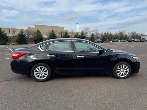 Used 2016 Nissan Altima 2.5 S w/ Power Driver Seat Package image 5