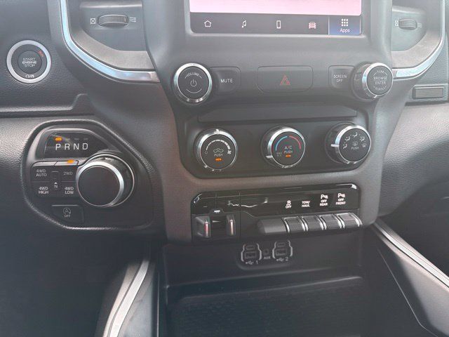 Used 2022 RAM 1500 Big Horn AWD/4WD image 34