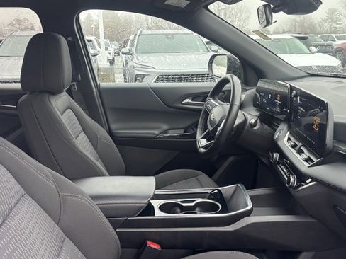 Certified 2025 Chevrolet Equinox LT image 14