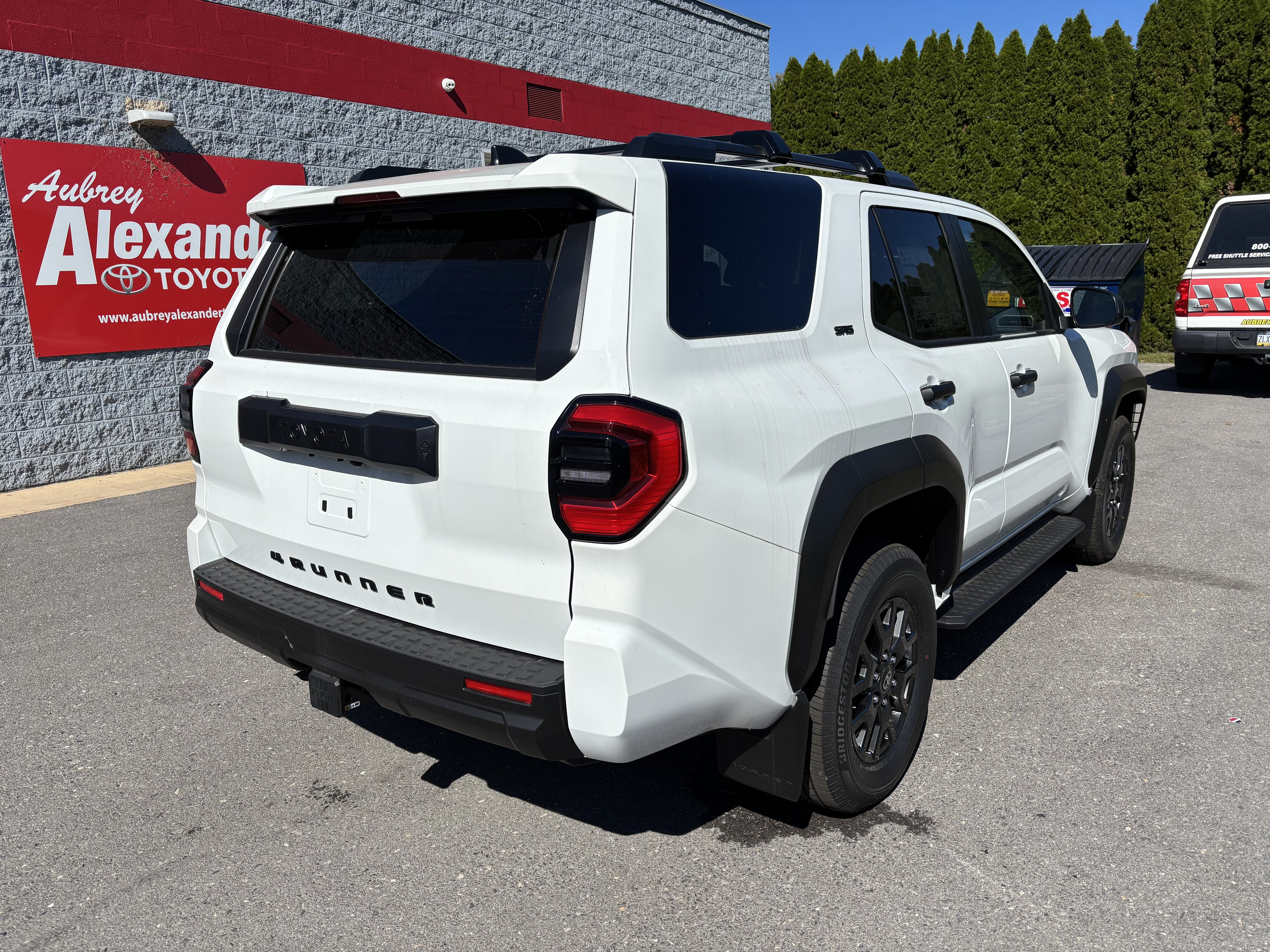 Used 2026 Toyota 4Runner SR5 AWD/4WD image 3