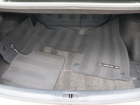 Used 2018 Lexus IS 300 AWD image 45