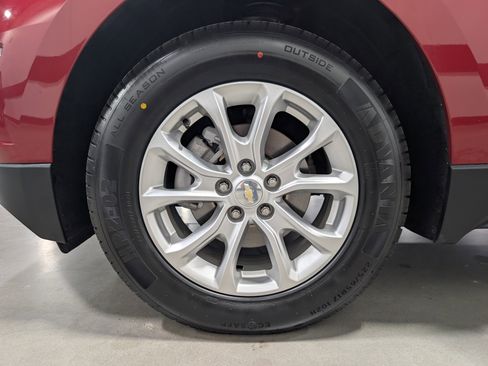 Used 2021 Chevrolet Equinox LT image 9