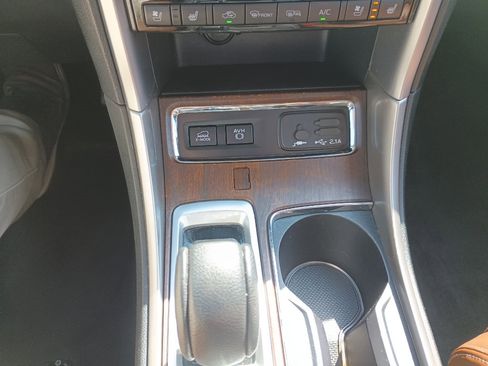 Used 2022 Subaru Ascent Touring image 20