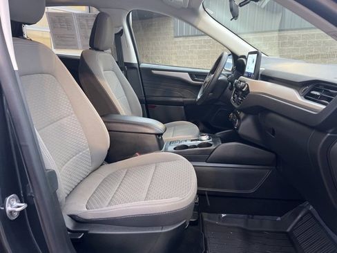 Certified 2022 Ford Escape SE image 11