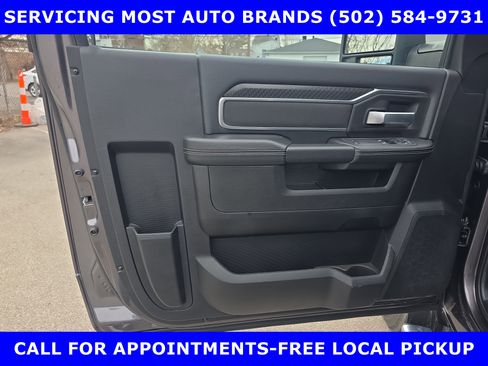 Used 2025 RAM 3500 Big Horn image 13