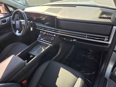 Certified 2025 Hyundai Santa Fe SEL image 21