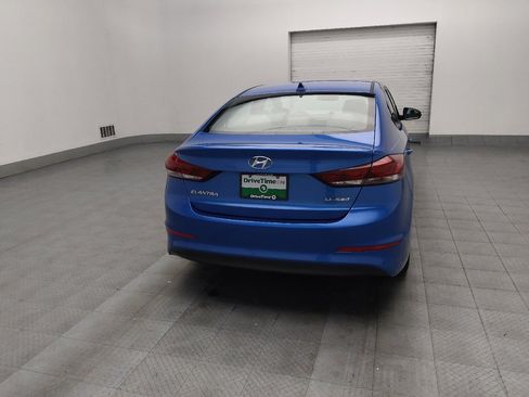 Used 2018 Hyundai Elantra Limited image 7