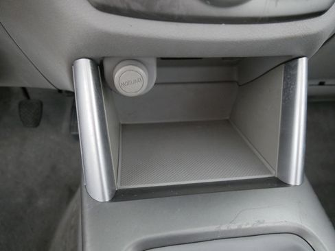 Used 2010 Subaru Forester 2.5X Premium image 30