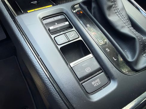 Certified 2025 Honda CR-V EX-L image 31
