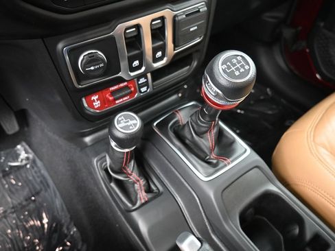Used 2021 Jeep Wrangler Rubicon w/ LED Lighting Group AWD/4WD image 19