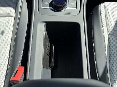 New 2025 Volkswagen Tiguan SE image 21