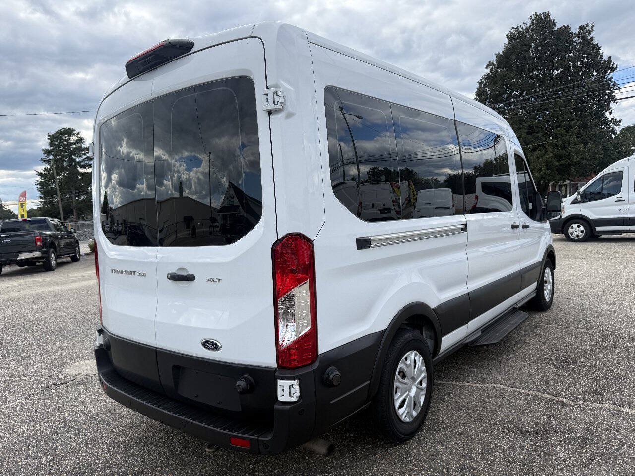 Used 2020 Ford Transit 350 XLT RWD image 22