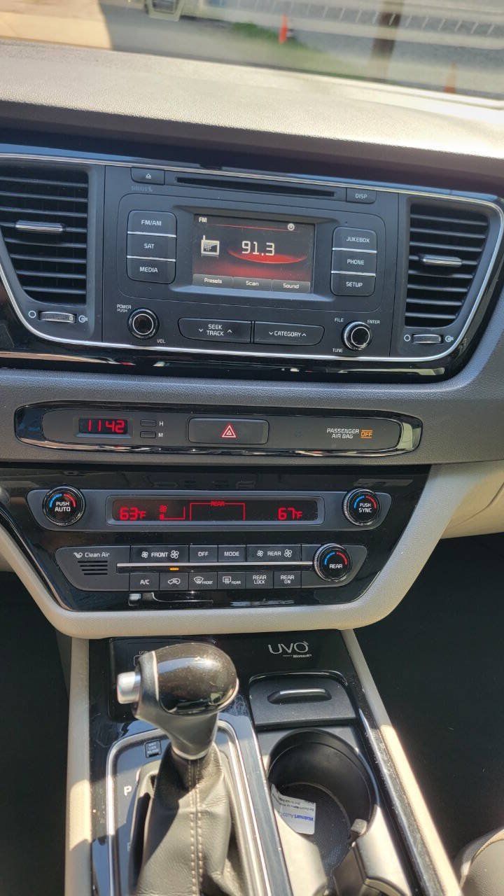 Used 2015 Kia Sedona EX w/ EX Premium Package FWD image 14