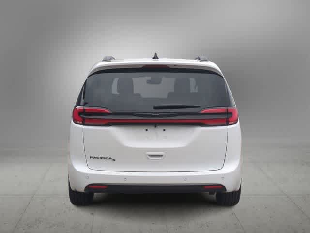 New 2026 Chrysler Pacifica Select FWD image 7