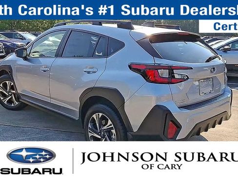 Used 2025 Subaru Crosstrek 2.5i Premium AWD/4WD image 6