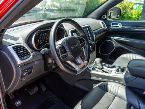 Used 2018 Jeep Grand Cherokee Trackhawk image 9