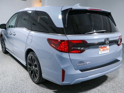 Used 2025 Honda Odyssey Sport-L image 9