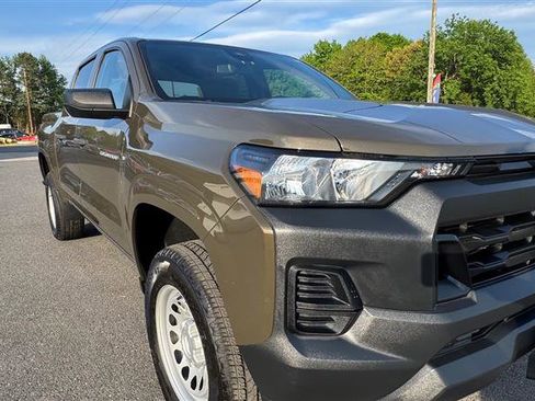 Used 2023 Chevrolet Colorado W/T image 24