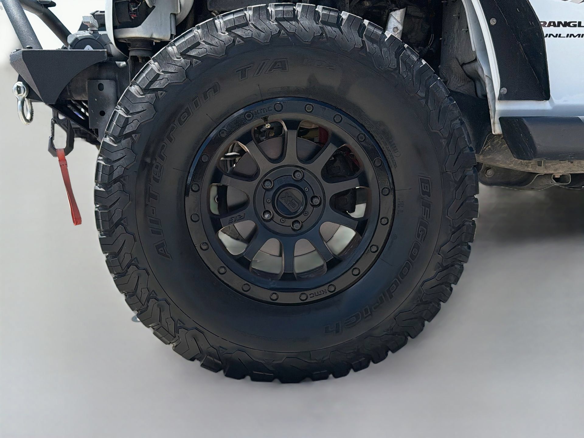 Used 2018 Jeep Wrangler Unlimited Sahara w/ Connectivity Group AWD/4WD image 28