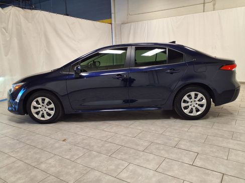 Used 2025 Toyota Corolla LE image 6