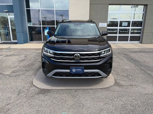 Certified 2023 Volkswagen Atlas SE w/ Panoramic Sunroof Package AWD/4WD image 3