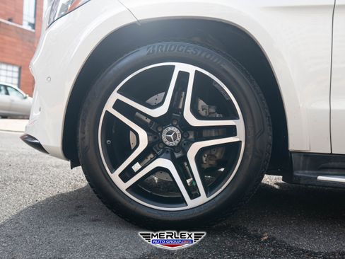 Used 2017 Mercedes-Benz GLS 550 4MATIC image 9