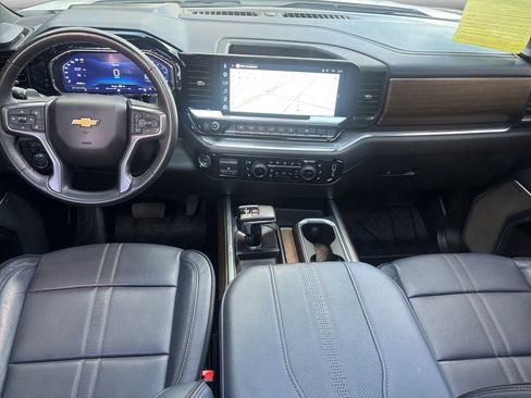 Used 2024 Chevrolet Silverado 1500 High Country w/ High Country Premium Package AWD/4WD image 11