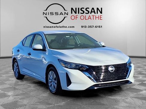 Used 2025 Nissan Sentra S image 28