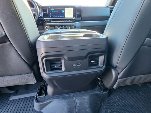 Used 2024 Chevrolet Silverado 1500 LT Trail Boss w/ LT Trail Boss Premium Package image 20