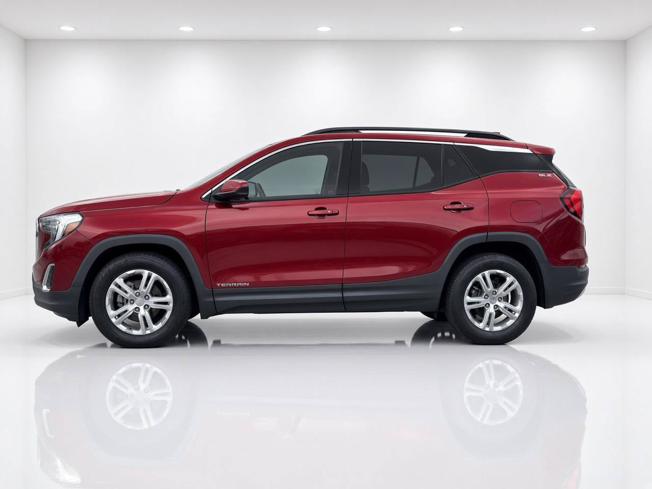 Used 2019 GMC Terrain SLE w/ Infotainment Package I FWD image 2