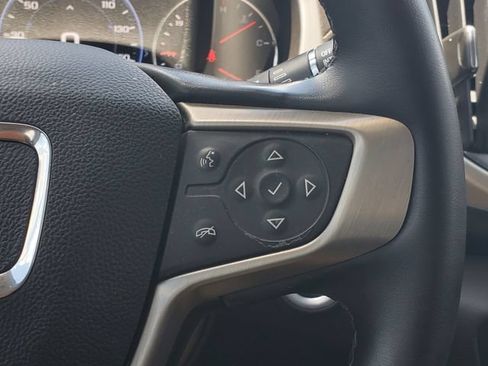 Used 2024 GMC Terrain Denali w/ Denali Premium Package AWD/4WD image 23