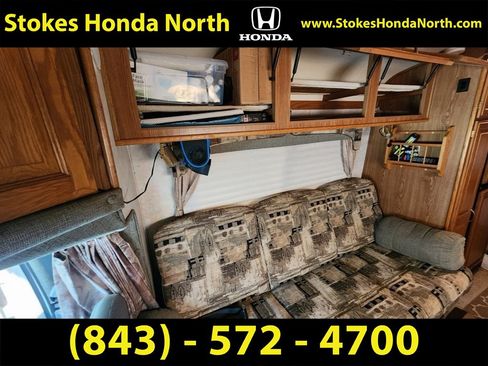 Used 2002 Ford E-350 and Econoline 350 Super Duty image 9