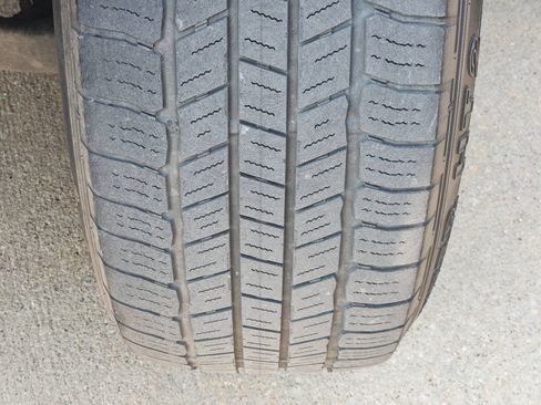 Used 2019 GMC Sierra 1500 SLT RWD image 12