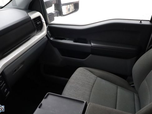 Used 2025 Ford F250 XLT image 24