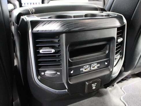Used 2024 RAM 1500 Laramie AWD/4WD image 13