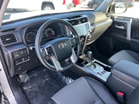 Used 2023 Toyota 4Runner SR5 Premium image 15