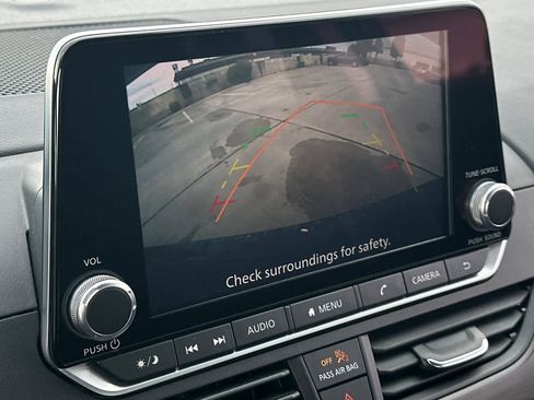 Used 2024 Nissan Altima 2.5 SV image 20