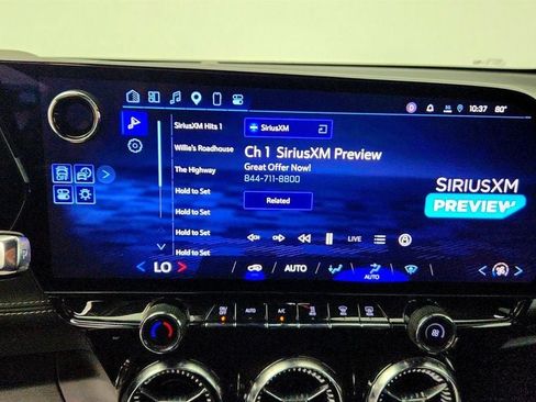 Used 2025 Chevrolet Blazer EV LT FWD image 16