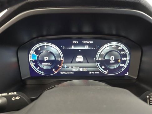 New 2024 Mitsubishi Outlander SEL image 25