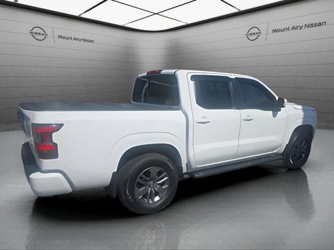 Certified 2025 Nissan Frontier SV w/ SV Convenience Package AWD/4WD image 4