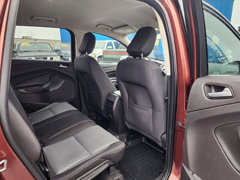 Used 2018 Ford Escape SE image 23