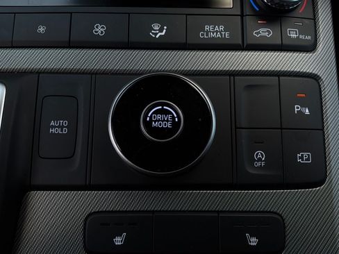 Used 2025 Hyundai Palisade SEL FWD image 32