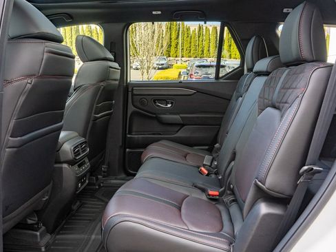 New 2026 Honda Pilot Black Edition image 11