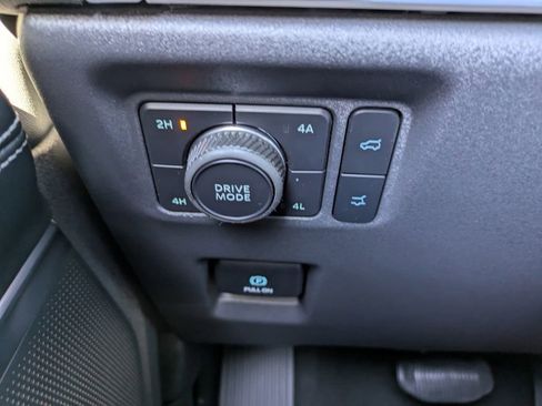 New 2025 Ford Expedition Platinum w/ Stealth Performance Package image 31