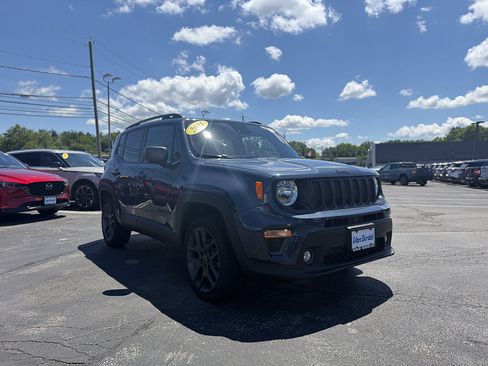Used 2021 Jeep Renegade Latitude AWD/4WD image 10