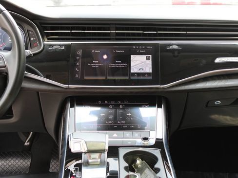 Used 2022 Audi Q8 Premium Plus AWD/4WD image 7