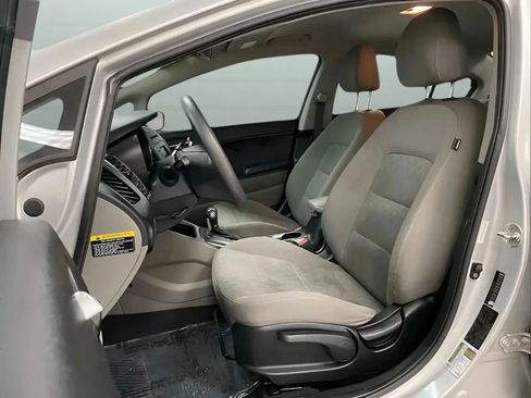 Used 2015 Kia Forte LX FWD image 16