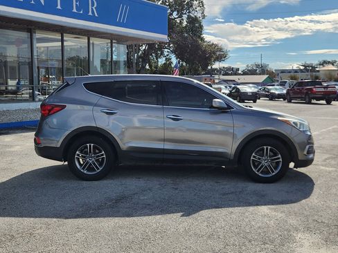 Used 2018 Hyundai Santa Fe Sport image 9