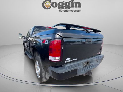 Used 2013 GMC Sierra 2500 Denali w/ Suspension Package, Off-Road image 5